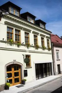 Hotel Pod Zamkem - Kundratice