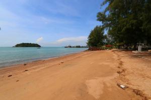 PD DWharf Premium Suite - Full Seaview (Up to 6 Pax)