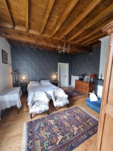 B&B / Chambres d'hotes Domaine de Belcayre : Chambre Double