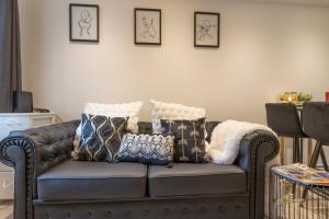 Spacious City Centre Apt Near Cathedral