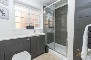 Spacious City Centre Apt Near Cathedral