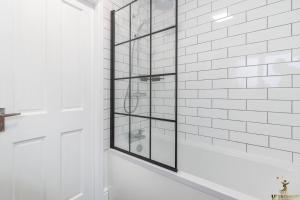 Luxe Garden House for 6 in Central Exeter