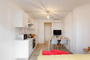 Lumière YourHostHelper