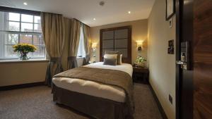 Superior Single Room room in Wellington Hotel by Blue Orchid