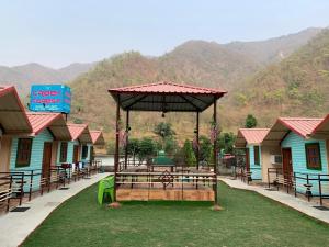 Creek Forest - Riverside Boutique Resort