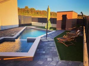 Beautiful Villa Silente with pool, whirpool and sa