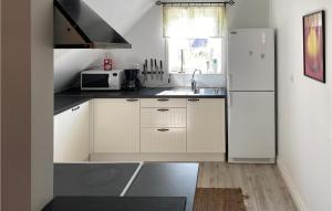 Amazing Apartment In Visby With Kitchen