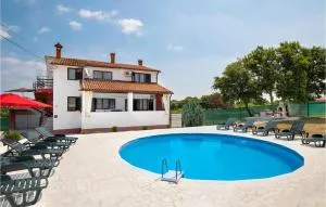 Three-Bedroom Apartment In Barban - Šajini