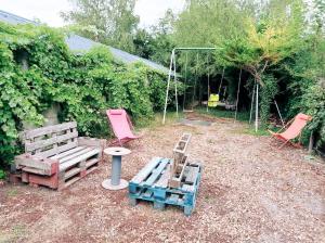 Maisons d'hotes Irziana - Au jardin d'Henriville : Chambre Double avec Salle de Bains Privative