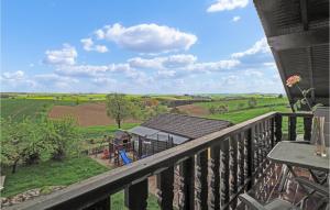 2 Bedroom Cozy Apartment In Karlshausen