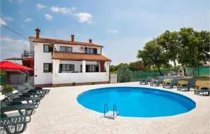 Three-Bedroom Apartment In Barban - Šajini