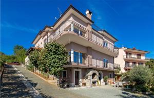 Lovely Apartment In Pobri With Wifi