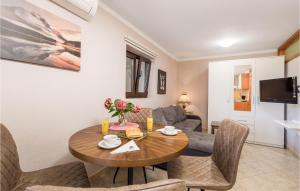 Lovely Apartment In Pobri With Wifi