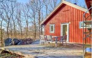 Beautiful Home In Yngered With Wifi