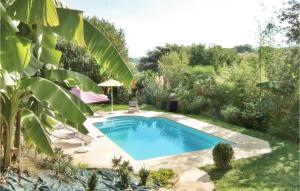 Maisons de vacances Amazing Home In Saint-pe-sur-nivelle With Wifi, Private Swimming Pool And Outdoor Swimming Pool : photos des chambres