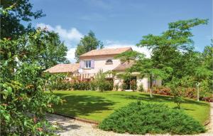 Maisons de vacances Cozy Home In Payzac With Kitchen : photos des chambres
