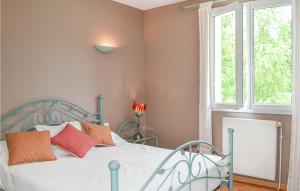 Maisons de vacances Cozy Home In Payzac With Kitchen : photos des chambres