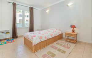 Maisons de vacances Cozy Home In Algajola With Kitchen : photos des chambres