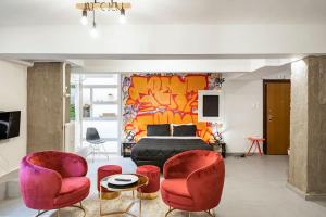 Brand New Modern Street-Style STUDIO CITY CENTER