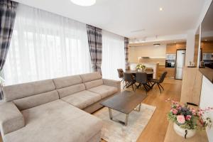 Penthouse Eliza - Coressi