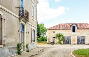 Awesome Home In Beylongue