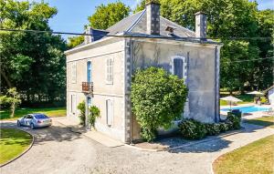 Maisons de vacances Beautiful Home In Beylongue With 4 Bedrooms, Wifi And Heated Swimming Pool : photos des chambres