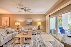 Marco Island Condo with Shared Pool and Hot Tub!