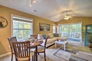 Aberdeen Club Golf Retreat, Short Drive to Beach!