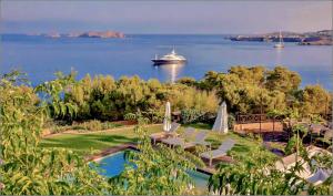 Amazing Ibiza Villa Can Icarus 6 Bedrooms Perched On A Cliff Overlooking The Beach Of Cala Moli San Jose