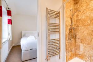 Cosy 2 Bedroom Home in Wigan