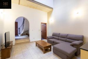 Amazing house in Sliema Central with BBQ & Parking by 360 Estates