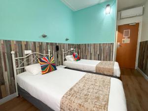 Hotels Hotel Gloria : photos des chambres