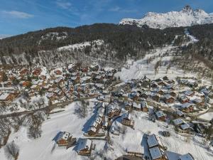 Appartements Appartement Meribel, 5 pieces, 8 personnes - FR-1-566-49 : Appartement (8 Adultes)