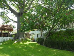 Habitación independiente a pie del lago con AC