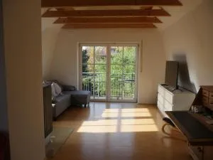 Maisonette-Wohnung in Nürnberg mit Kamin - Lohermoos