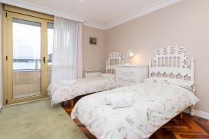 Apartamento Luminoso Cerca Playa Sardinero Con Parking Privado
