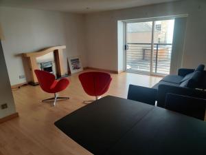 West End & EICC with Parking