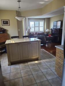 Top Floor of House in S Vaughanto Yourself