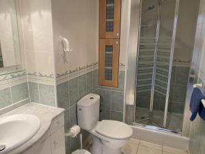 Apart Hotel 1 bed Apartment 20A2, Victoria Court 1, Los Cristianos, Tenerife