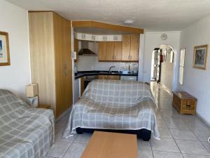 Apart Hotel 1 bed Apartment 20A2, Victoria Court 1, Los Cristianos, Tenerife