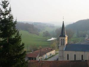 Maisons de vacances Gite Beausite-Deuxnouds Devant Beauzee, 3 pieces, 4 personnes - FR-1-585-4 : photos des chambres