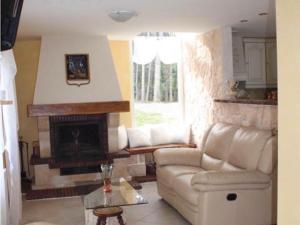 Maison rénovée près de lAllier avec grand jardin - FR-1-489-110