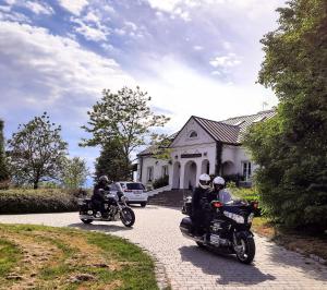 Dwór na Wichrowym Wzgórzu