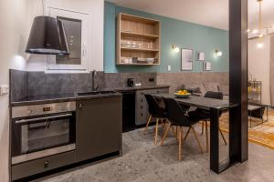 Elegant Apt 5 from Ampelokipi Metro Station