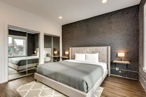 PET FRIENDLY and Room for 7! Large Common Areas to Converse and Connect apts