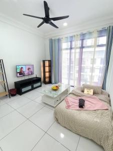 B2013The Platino Netflix 3Br Paradigm Mall By STAY