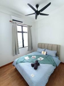 B2013The Platino Netflix 3Br Paradigm Mall By STAY