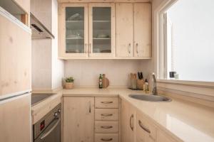 2BDR apartment with Sea View in Golden Mile, Marbella