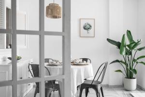 2BDR apartment with Sea View in Golden Mile, Marbella