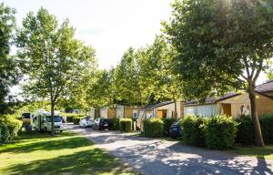 Campings Camping La Grappe Fleurie : photos des chambres